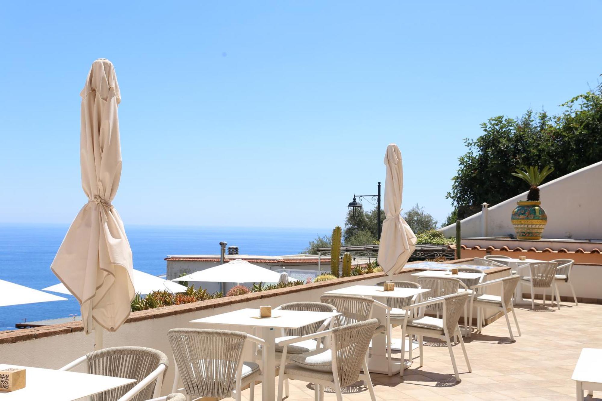 Hotel Margherita Praiano Esterno foto