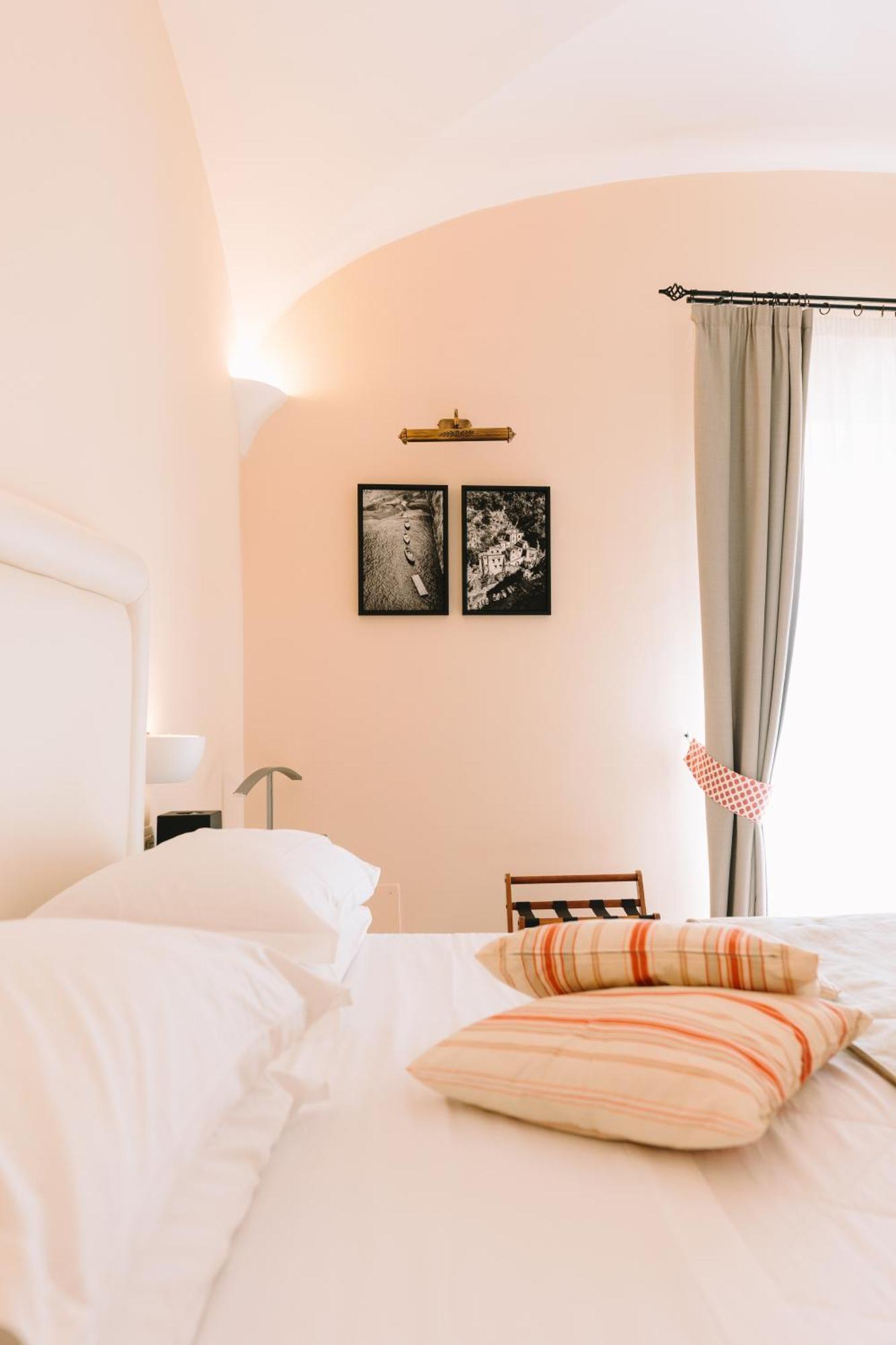 Hotel Margherita Praiano Esterno foto